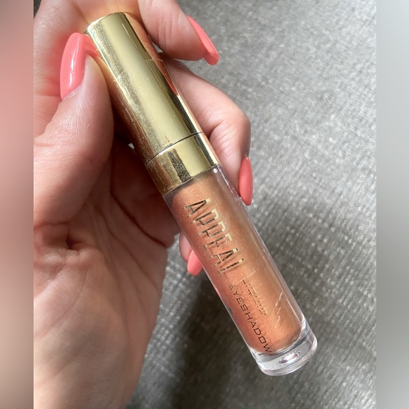 BRAND NEW & SEALED APPEAL Cosmetics Liquid Eyeshadow in bronze - Picture 2 of 4